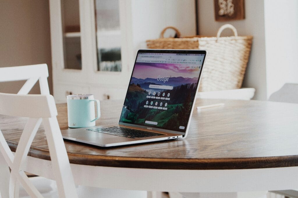 Top 7 Reasons Why Small Businesses Are Losing Traffic - pexels thepaintedsquare 4200831 pexels thepaintedsquare 4200831